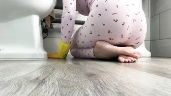 ASMR Cleaning - Hand Scrubbing The Bathroom Floor - Clean With Me #5