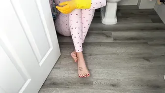 ASMR Cleaning - Hand Scrubbing The Bathroom Floor - Clean With Me #7