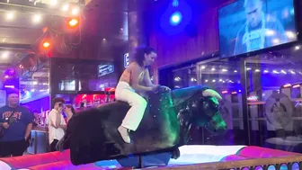 #foryou #viralvideo #bullriders ♥️♥️#subscribe #newvideo #visitbenidorm #benidorm #crazygirl (/);: #8