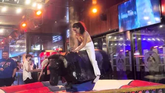 #foryou #viralvideo #bullriders ♥️♥️#subscribe #newvideo #visitbenidorm #benidorm #crazygirl (/);: #9