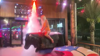 #crazygirl #foryou #viralvideo #visitbenidorm #newvideo #bullriders #subscribe #funny #benidorm #f #9