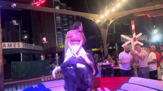 #foryou #viralvideo #crazygirl #bullriders #newvideo #visitbenidorm #funny #benidorm #2millones #1