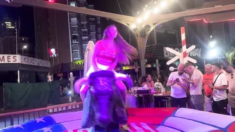 #foryou #viralvideo #crazygirl #bullriders #newvideo #visitbenidorm #funny #benidorm #2millones #4