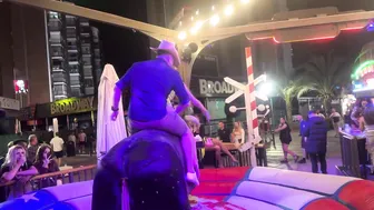 #foryou #viralvideo #crazygirl #visitbenidorm #bullriders #newvideo #subscribe #funny #benidorm #5