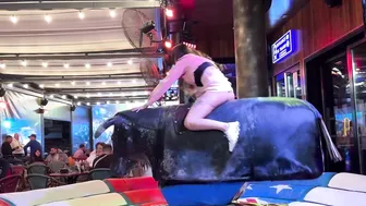 }#foryou #viralvideo ♥️♥️#bullriders ♥️♥️#crazygirl #followforfollowb #2millones #views_viral_video_sur #9