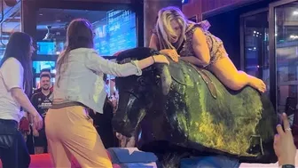 #foryou #viralvideo #bullriders ????#newvideo #visitbenidorm #benidorm #follow #crazygirl #funny