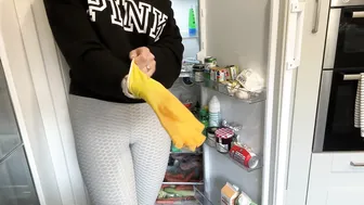 ASMR Cleaning No Talking - Housewife Cleaning - Clean out the fridge - Spraying and Wiping #2