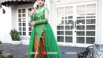 Photoshoot with KIRANA | Model cantik nan anggun memakai kebaya modern #2