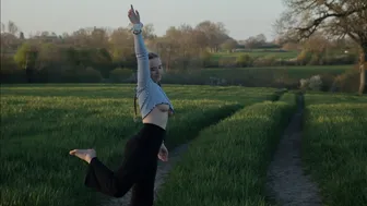 aesthetic yoga on a field ????????‍♀️????