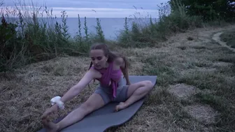 YOGA ON A CLIFF♥️♥️ #9