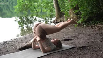 outdoor yoga flow (4K) #5