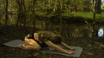 STUNNING: YOGA WORKOUT BY THE RIVER♥️♥️♥️♥️ #2