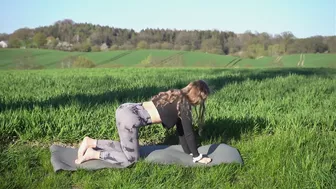 CALMING YOGA IN THE NATURE ☀️ #3