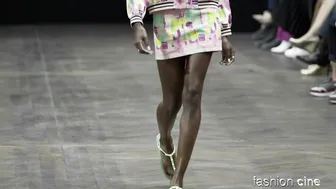 Frida Weyer MBFW SS23 in 4K #2