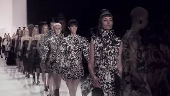 Pearly Wong finale SS2016 Mercedes-Benz Fashion Week Berlin #3