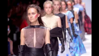 IRENE LUFT SS2019 MBFW Berlin in 4K