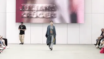 HAW Hamburg u FHS Bielefeld @ Neo.Fashion 2022 – Graduate Show in 4K #5