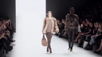 GUIDO MARIA KRETSCHMER A/W 2015 Mercedes-Benz Fashion Week Berlin in 4K #4