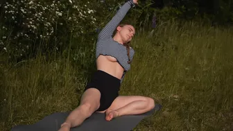 NATURE YOGA with Flowina #2