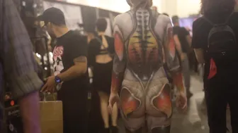 Body Painting Klaudia at Monsterpalooza 2022 #10