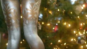 Happy Holidays 2020! Christmas Body Painting ????