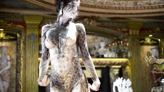 Extreme Body Paintings at an Incredible Location #3