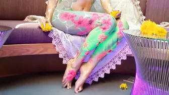 Loungin' Floral Body paint #6