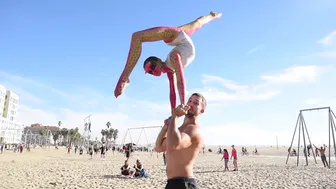 Funny Alien Girl Wows Onlookers with Superior Flexibility at Beach in Santa Monica