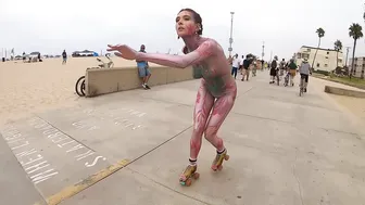 Body Painted Roller Girl at Fiesta Hermosa #7