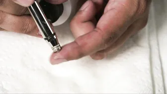 How to Clean an Airbrush #3