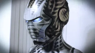 Biomechanical Iron Maiden Cosplay Bodypaint #5