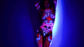 Hypnotic Neon Dancer - Blacklight Bodypaint #4