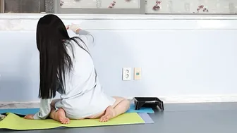 페인트칠 요가녀 ♥️♥️ 박스티 하의실종 yoga girl #8