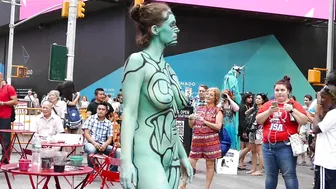 BODY PAINTING : GREEN # 2 #8