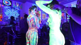 GREEN GLOW BODY PAINTING #-2 #2