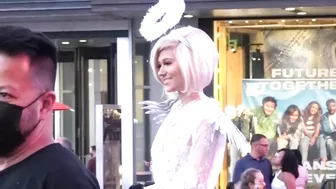 ANGEL IN TIMES SQUARE #5