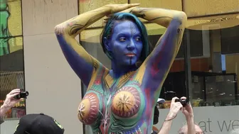 BODY PAINTING : BLUE FACE #1