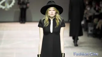 ESTHER PERBANDT FW22 Mercedes-Benz Fashion Week Berlin in 4K #5