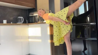 Streching at home 2 minutes for begginers #1