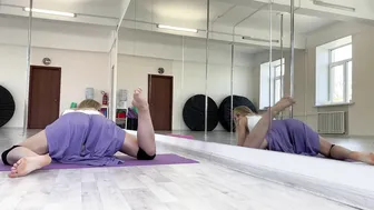 Yoga and leg stretches at work #7