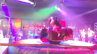 Toro mecánico ♥️♥️mechanical bull riding 31st of May 2024 in Benidorm #4