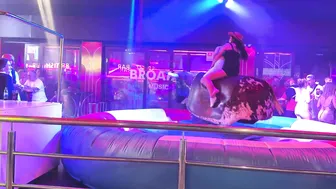 Toro mecánico ♥️♥️mechanical bull riding 31st of May 2024 in Benidorm #9