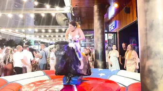 Mechanical bull riding ♥️♥️toro mechanical 10 de Junio 2024 en Benidorm ♥️♥️♥️♥️ #10