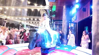 Mechanical bull riding ♥️♥️toro mechanical 10 de Junio 2024 en Benidorm ♥️♥️♥️♥️ #4