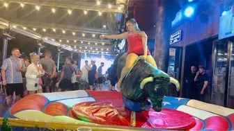 Mechanical bull riding 19th of June 2024 ???? noche de toro mecánico en Benidorm