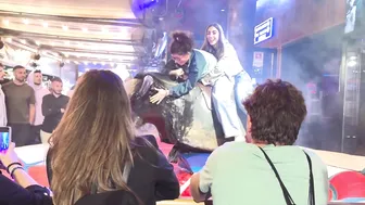 Mechanical bull riding♥️♥️ mejor toro mecánico 5 de junio 2024 en Benidorm #5