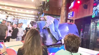 Mechanical bull riding♥️♥️ mejor toro mecánico 5 de junio 2024 en Benidorm #7