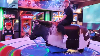 Mechanical bull riding ♥️♥️♥️♥️ midnight bull riding in benidorm #4