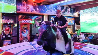 Mechanical bull riding ♥️♥️♥️♥️ midnight bull riding in benidorm #8