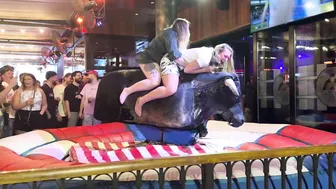 Excelente mechanical bull riding April 20th 2024 in Benidorm Spain #6